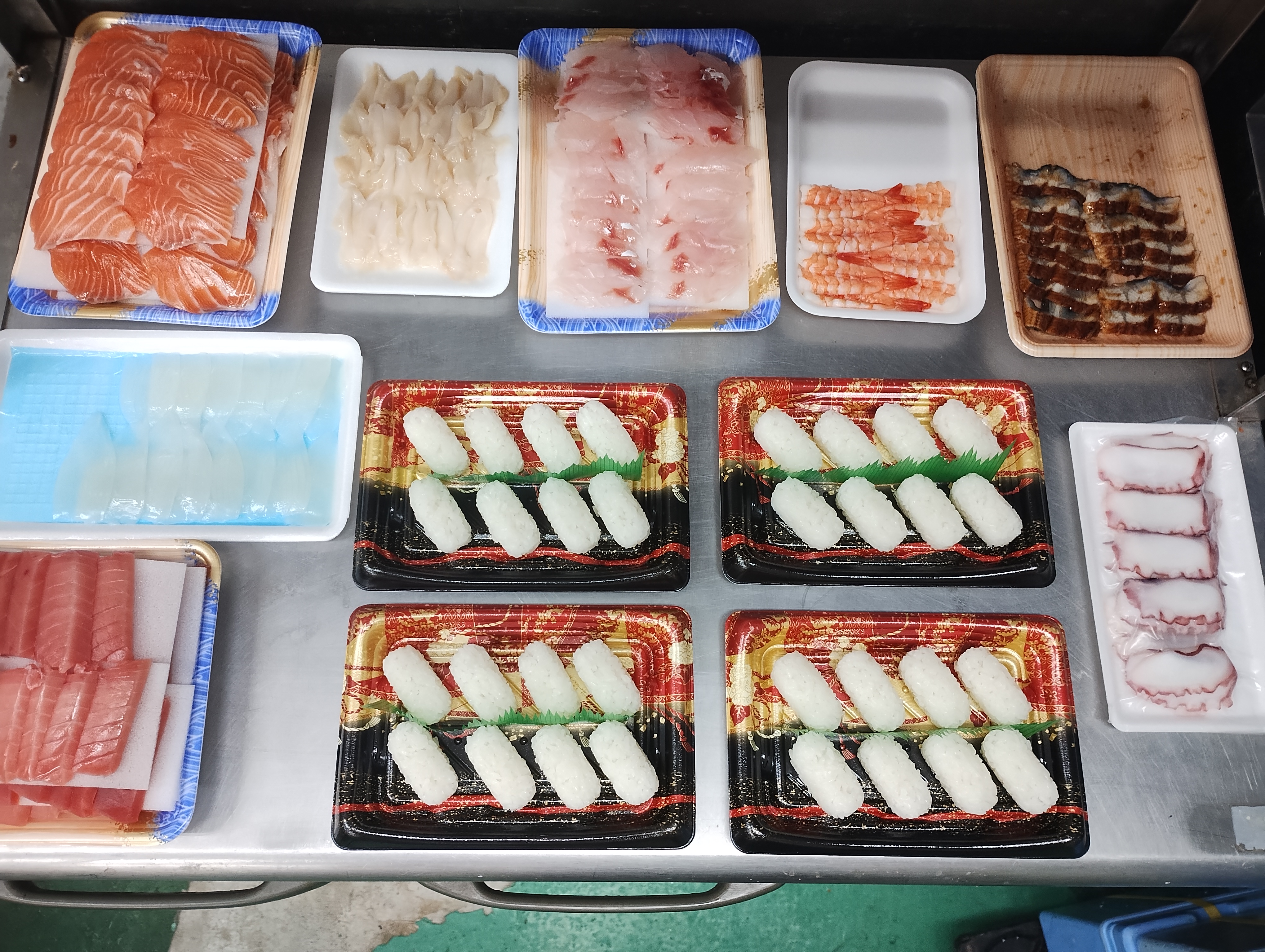 寿司ネタの準備（8貫用）